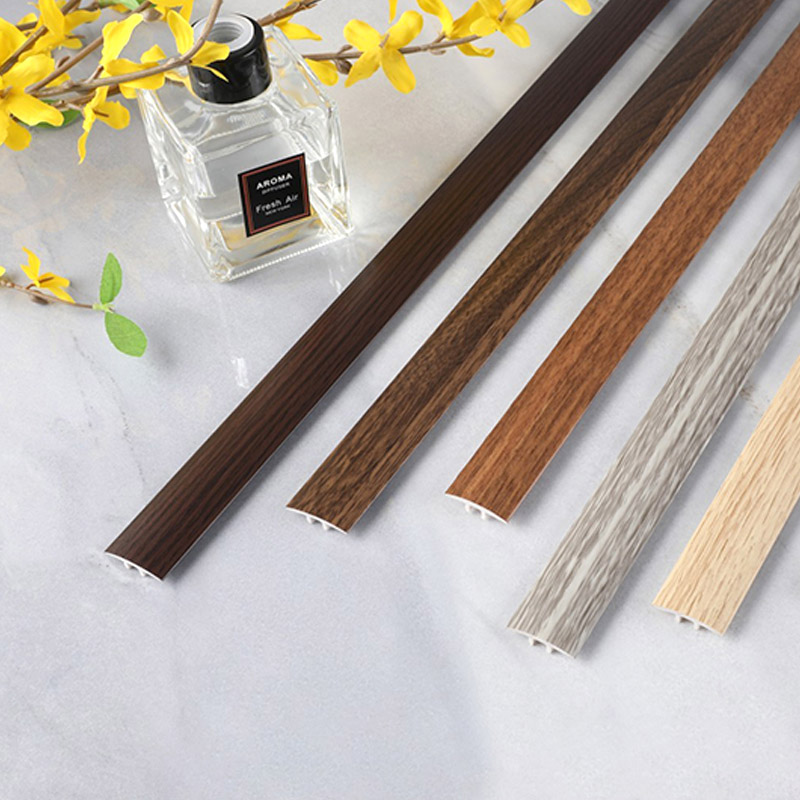 Robuste T-f&ouml;rmige Holzbodenrandstreifen