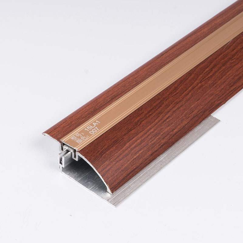 &Uuml;bergangsstreifen f&uuml;r Fliesen und Teppich