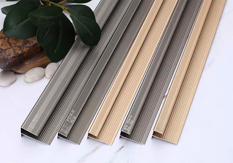 Treppenkantenleisten in verschiedenen Gr&ouml;&szlig;en