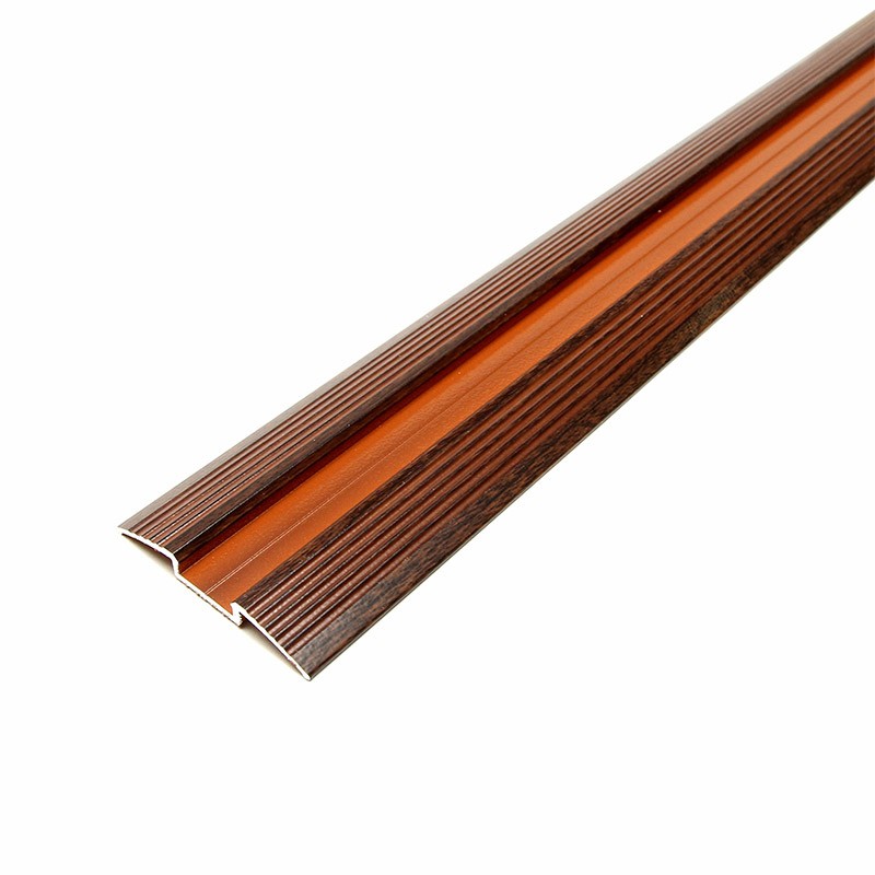 &Uuml;bergangsstreifen f&uuml;r Innent&uuml;ren