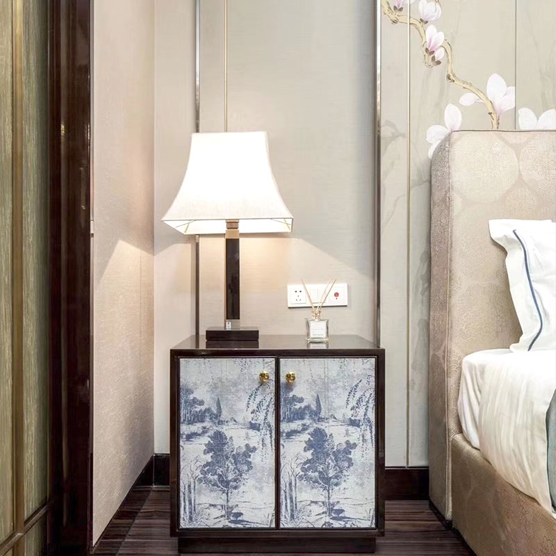 Fliesenrandverkleidung aus Keramik