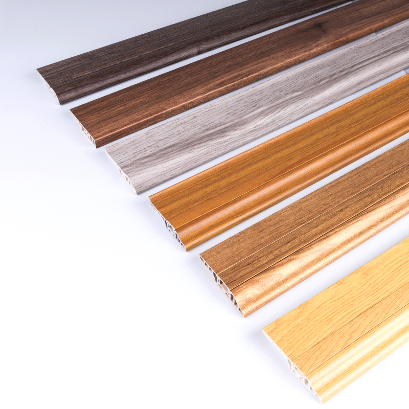 PVC-Fu&szlig;leistenleiste