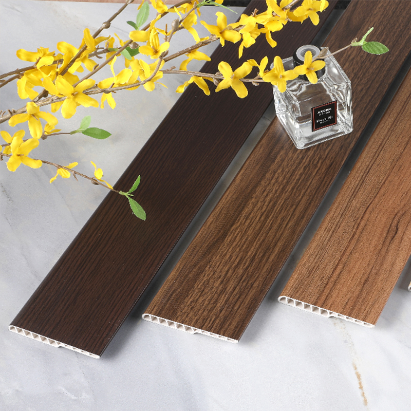 Sockelleisten aus PVC