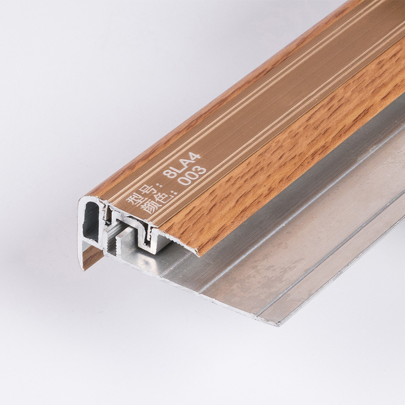 Treppenkantenverkleidung