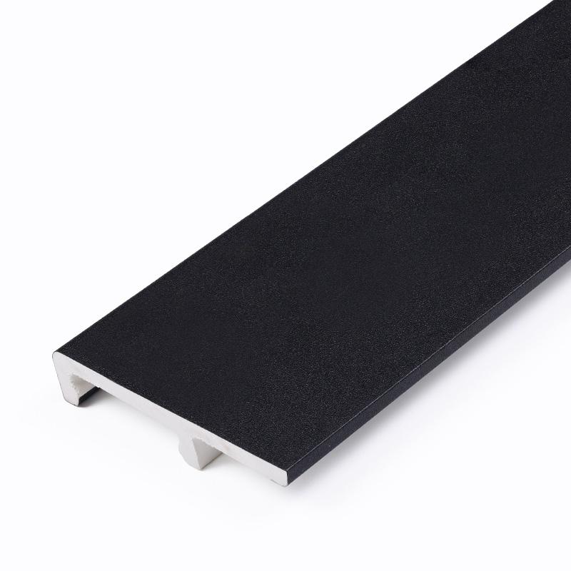 Innen schwarze Sockelleisten