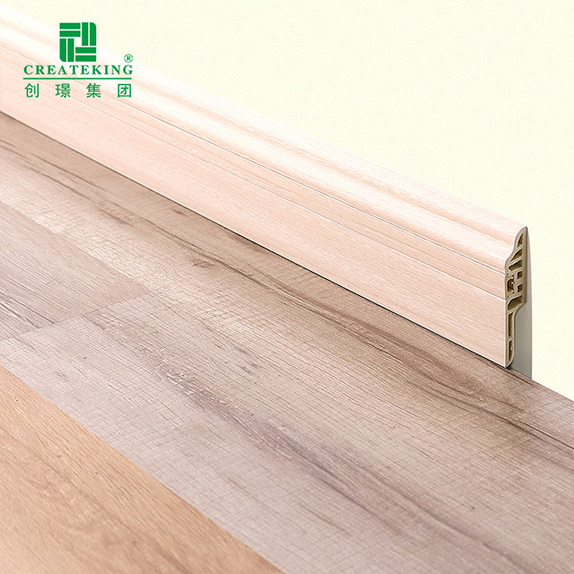 78 * 17 mm PVC-Fußleiste mit Lammzunge und versteckten Nägeln