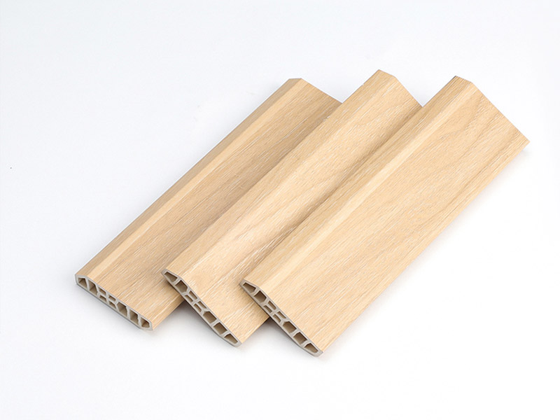 55 * 15 mm PVC-Sockelleisten
