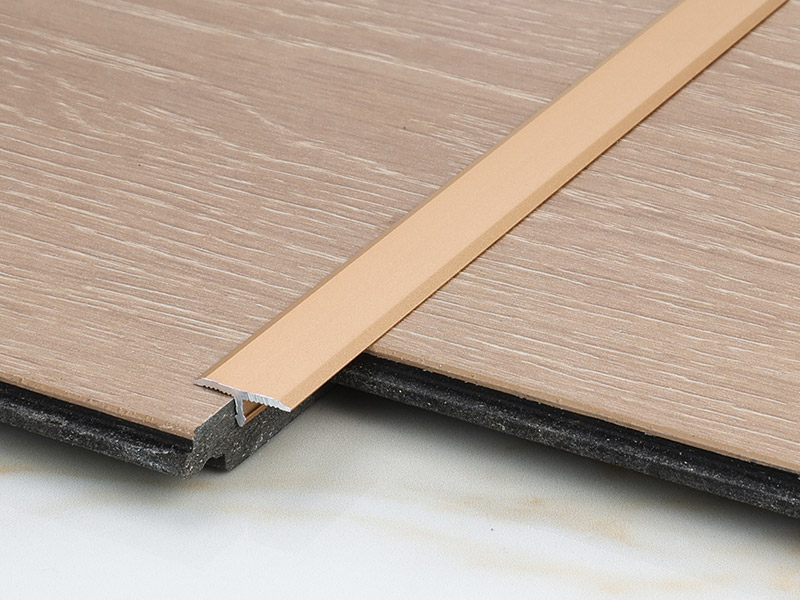 T-f&ouml;rmiger Aluminium-Boden&uuml;bergangsstreifen