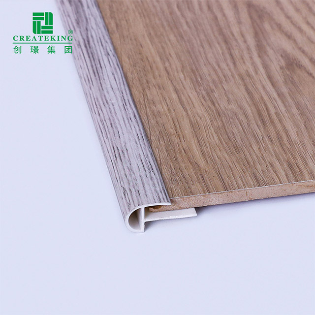 40*20mm runde PVC-Treppennase