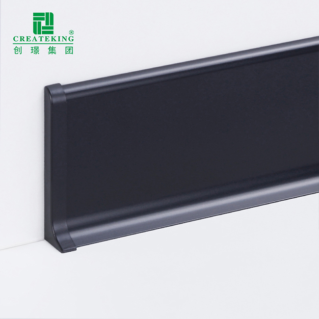 China-Hersteller maßgeschneiderte schwarze Aluminium-Sockelleisten