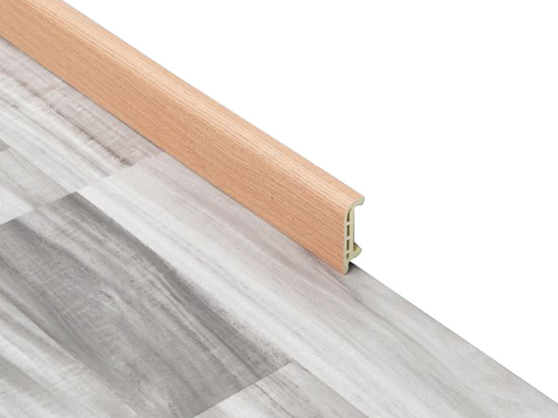50 x 15 mm PVC-Sockelleiste zum Aufstecken