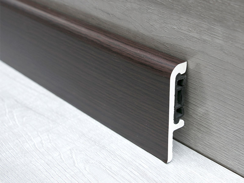 75 x 15 mm PVC-Sockelleisten zum Aufstecken