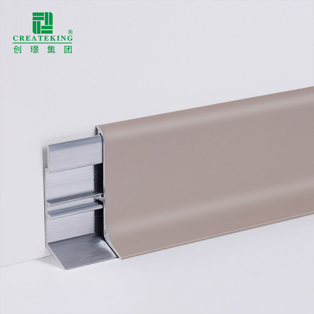 40*9mm Aluminium-Bodensockelleisten