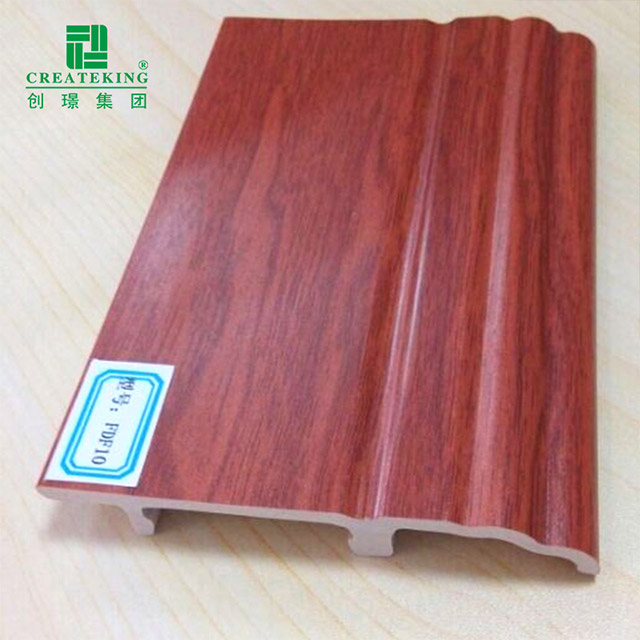 100 x 15 mm PVC-Sockelleiste zum Aufstecken