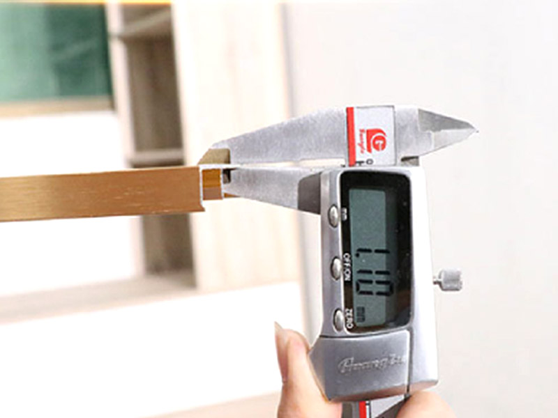 Dicke des Sockelmaterials: Sortiment, Anwendungen und ihre Auswirkungen