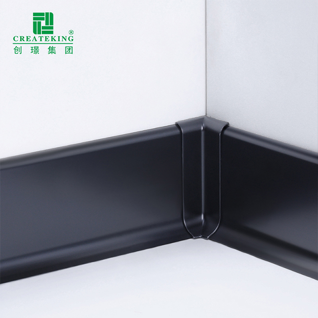 China-Hersteller maßgeschneiderte schwarze Aluminium-Sockelleisten