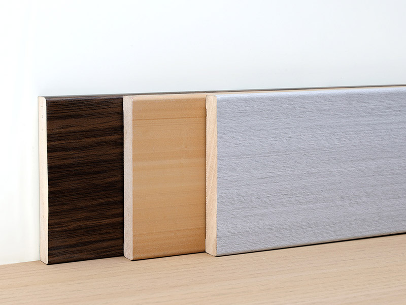 72 * 10,5 mm Massivholz-Sockelleiste