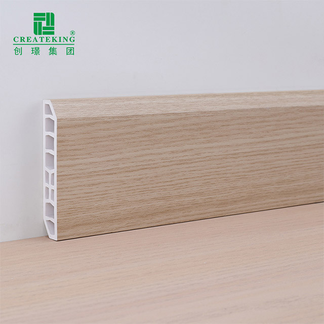 75 * 15 mm PVC-Sockelleiste