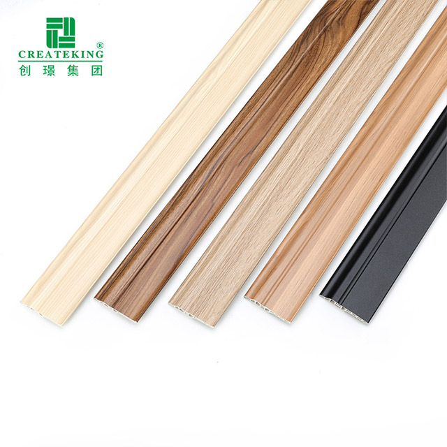 70 * 16 mm PVC-Sockelleiste mit mehreren Hohlräumen