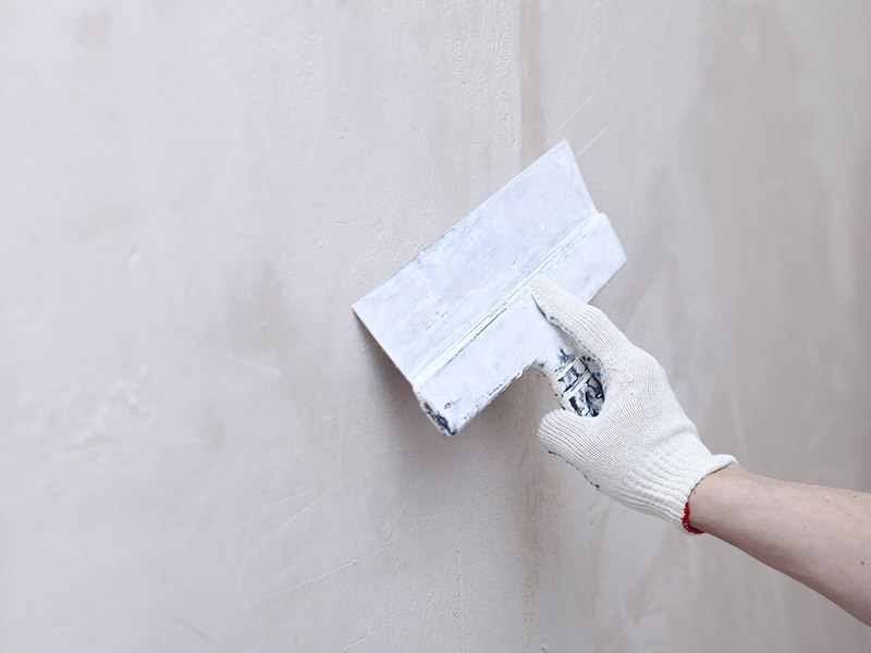 Holzvert&auml;felung streichen