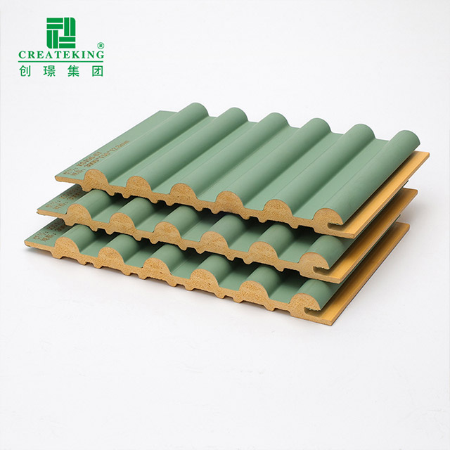 156*12,8 mm PVC-Außenhalbrunde Massivwandplatte