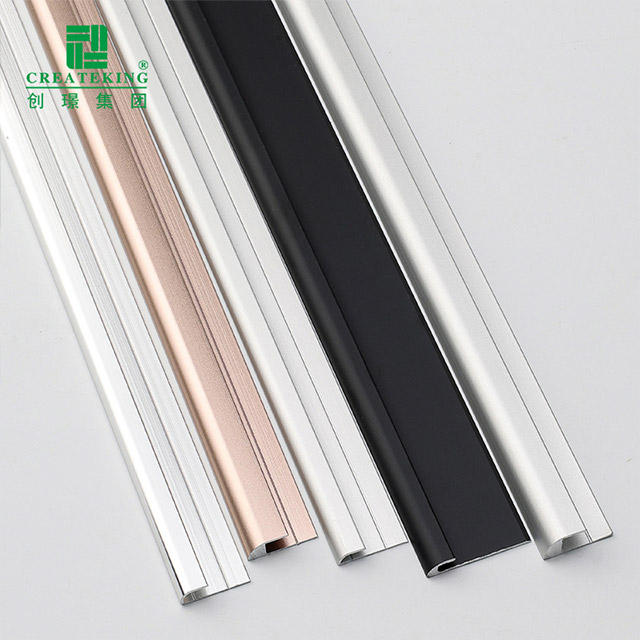 8 x 4,5 mm C-förmiger Bodenzierstreifen aus Aluminiumlegierung