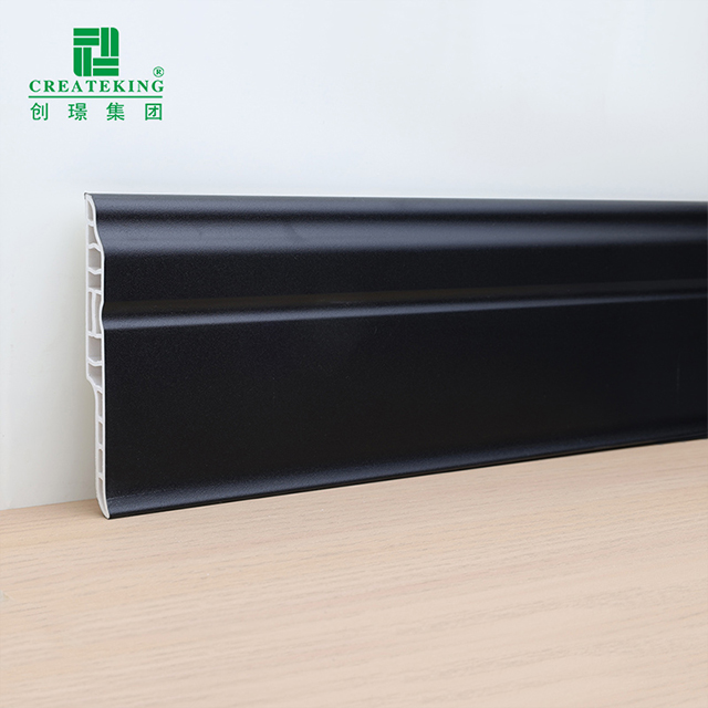 95 * 15,5 mm PVC-Lammzungen-Sockelleiste