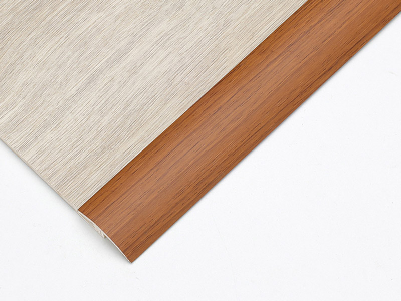 32 * 4 mm SPC-Schwellenreduzierer