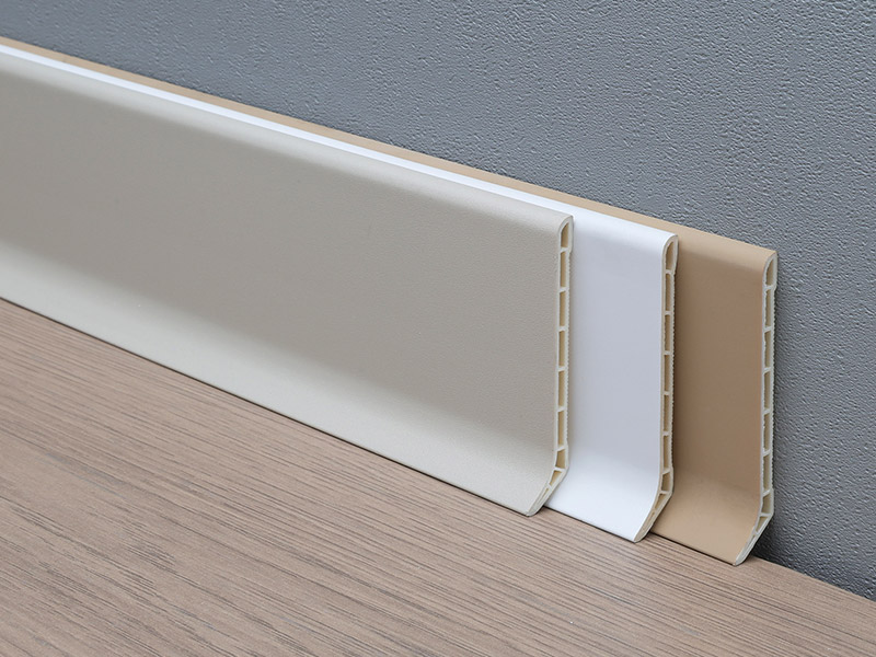 70*13,5 mm flexible PVC-Sockelleiste