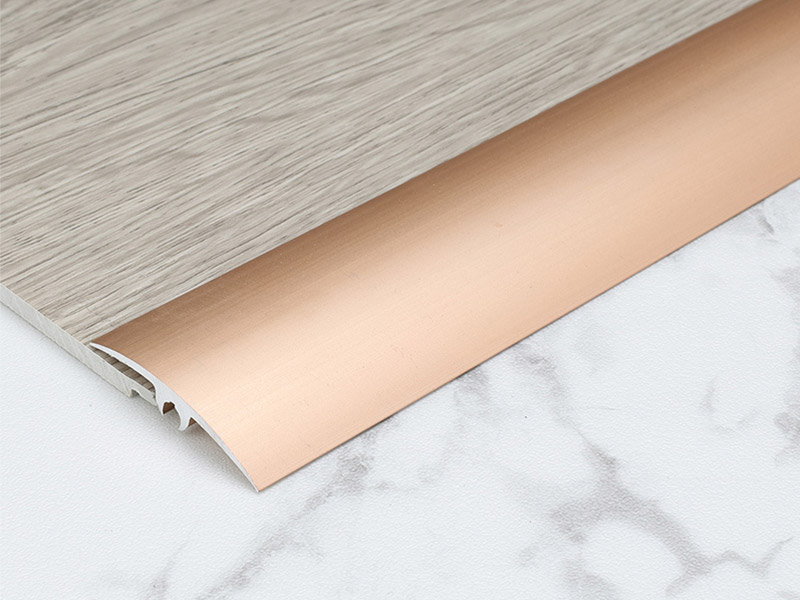 Universelle Bodenabdeckungsverkleidung