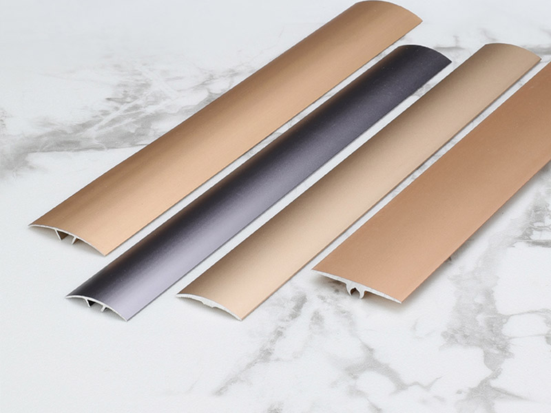 Universelle Bodenabdeckungsverkleidung