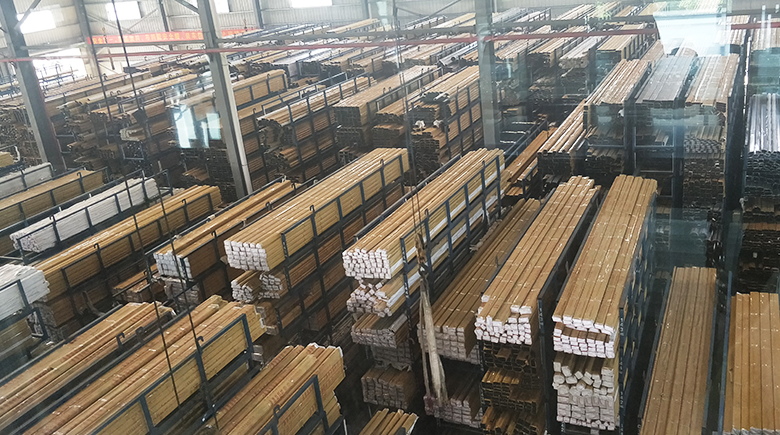 PVC-Wandpaneele, Sockelleisten und Bodenzubeh&ouml;r – hergestellt in China