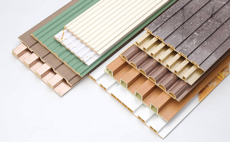 Können Wandpaneele an der Decke angebracht werden?