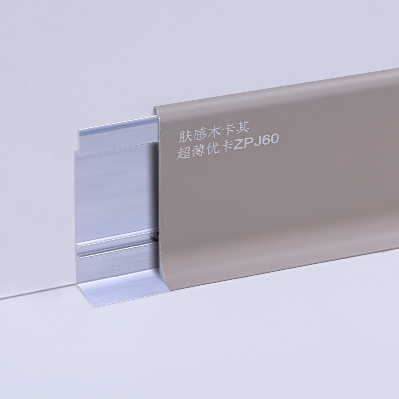 Sockelleisten aus Aluminium, Porzellan