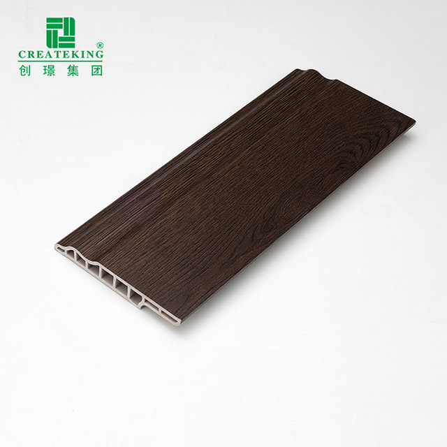 100 x 15 mm Lammzungen-Sockel aus PVC