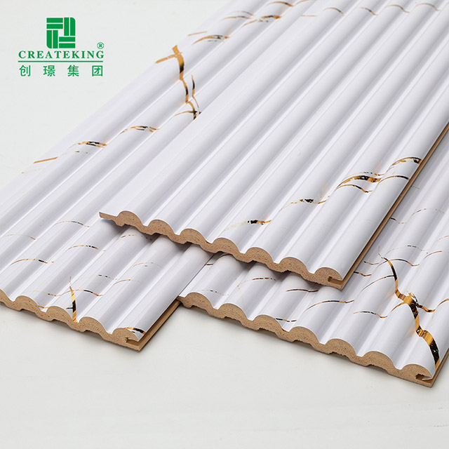 Massives, halbrundes Wandpaneel mit 105,5 x 8,5 mm goldweißem Marmor-Finish