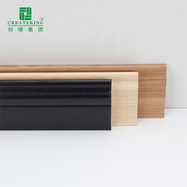 70 * 16 mm PVC-Sockelleiste mit mehreren Hohlräumen