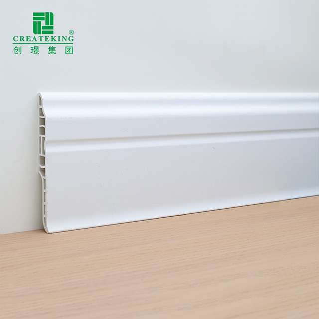95 * 15,5 mm PVC-Lammzungen-Sockelleiste