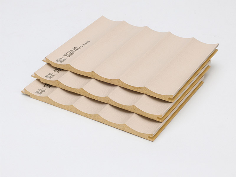 128*7,8 mm konkav geriffelte Wandpaneele