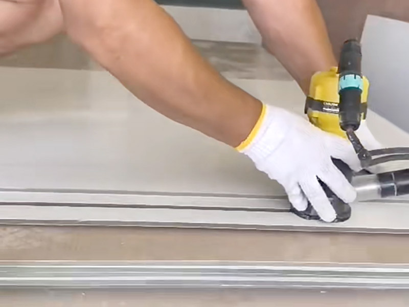 So schneiden Sie die Verkleidung aus: Eine vollständige Anleitung