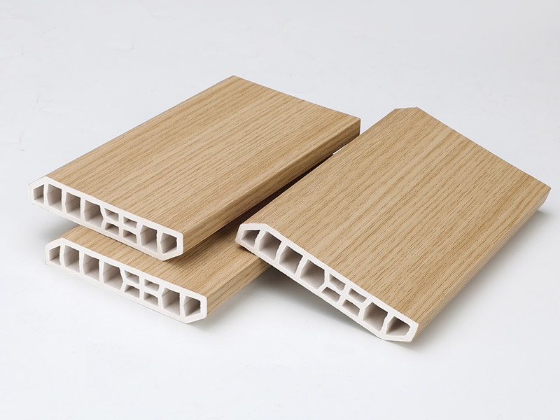 75 * 15 mm PVC-Sockelleiste