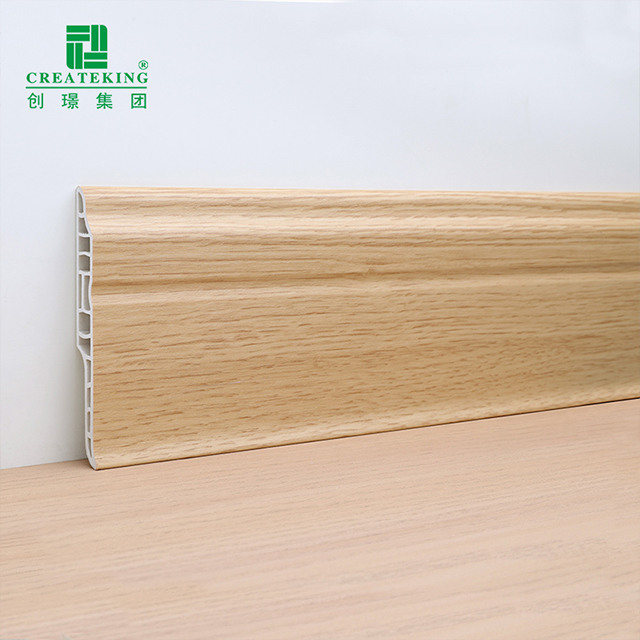 95 * 15,5 mm PVC-Lammzungen-Sockelleiste