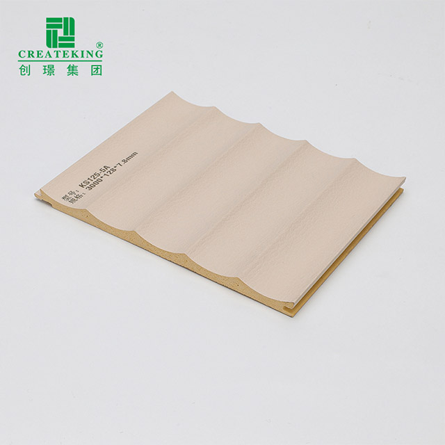 128*7,8 mm konkav geriffelte Wandpaneele