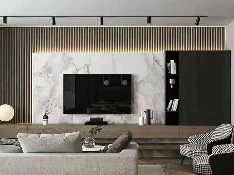 WPC-Lamellengitter und PVC-Wandpaneele