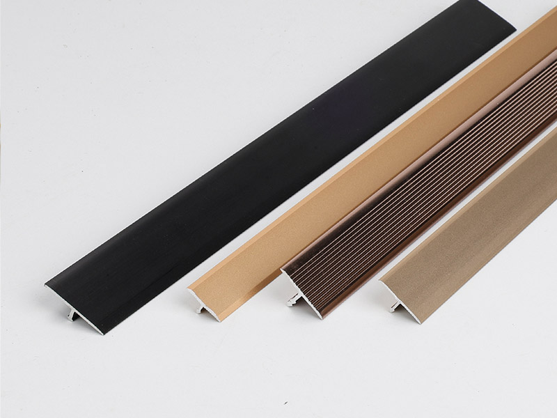 T-f&ouml;rmige Fliesenkantenleiste aus Metall