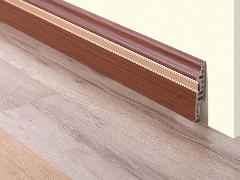 90 * 16 mm PVC-Fu&szlig;leiste mit Lammzunge und versteckten N&auml;geln