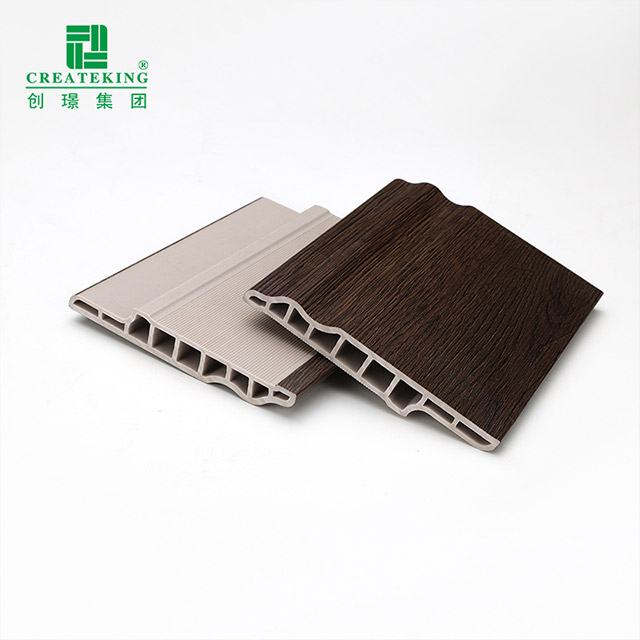 100 x 15 mm Lammzungen-Sockel aus PVC