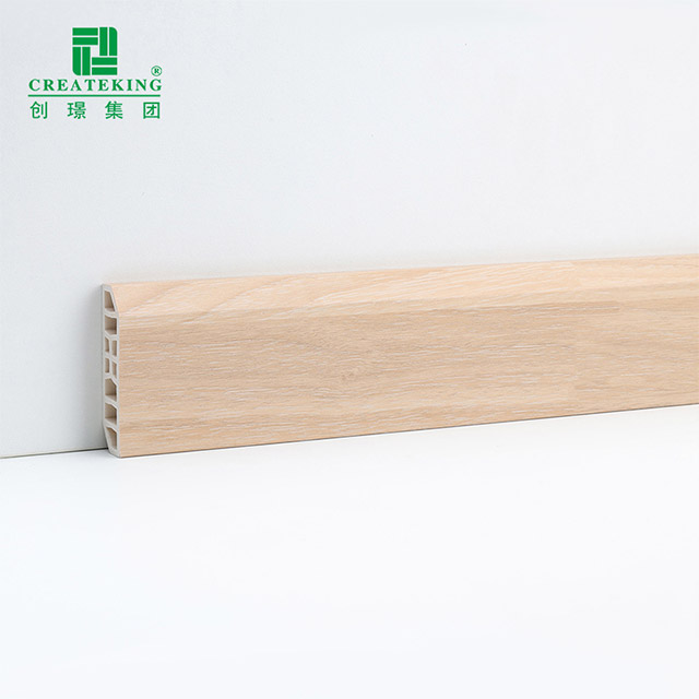 55 * 15 mm PVC-Sockelleisten