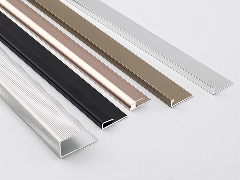 C-Kanal-Bodenverkleidung