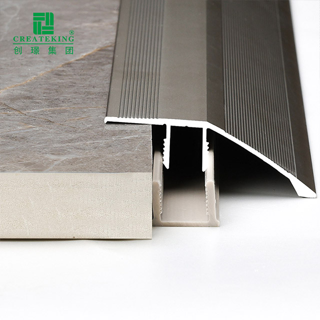 Schwellenstreifen aus Aluminiumlegierung